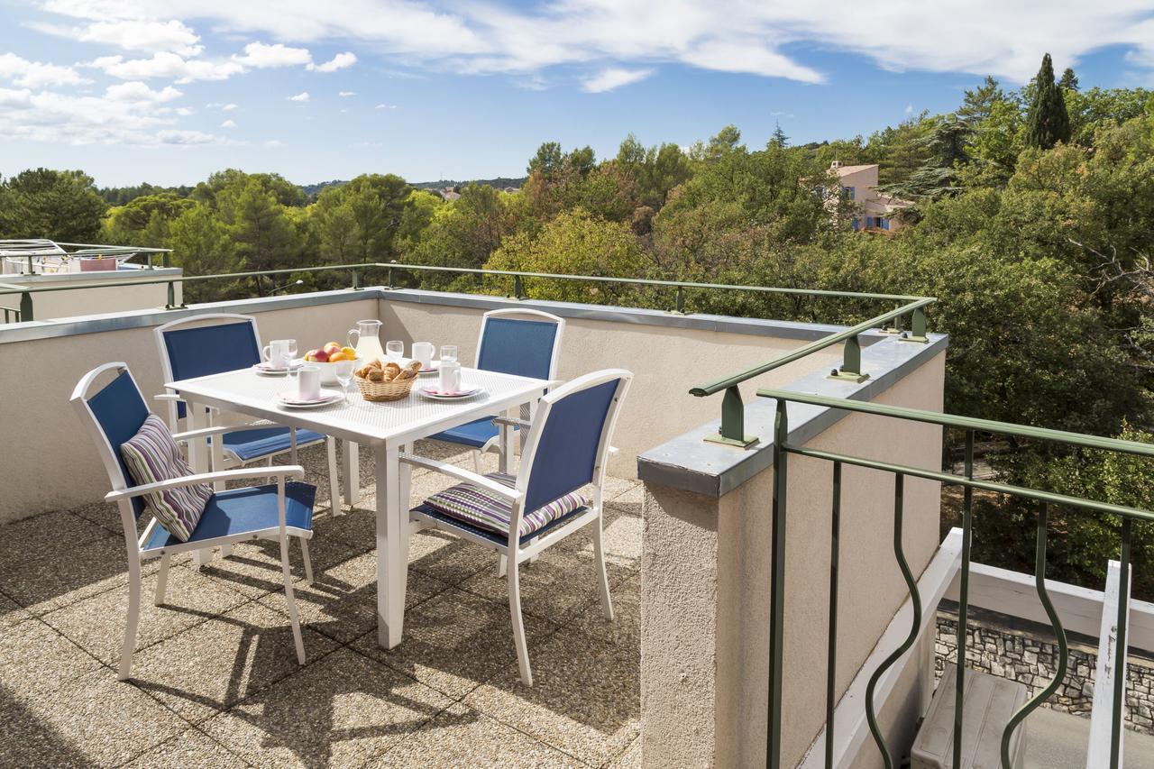 Residence Odalys Cote Provence Greoux-les-Bains Exterior photo